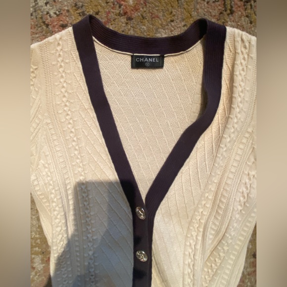 Chanel Classic knit sweater and skirt set - Picture 4 of 16